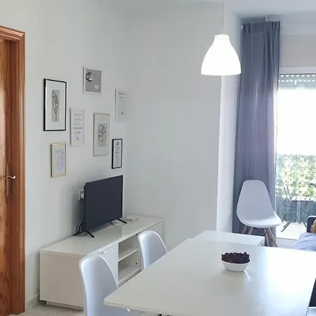 097 Apartamento En El Centro Con Wifi Y Balcon 아파트 *